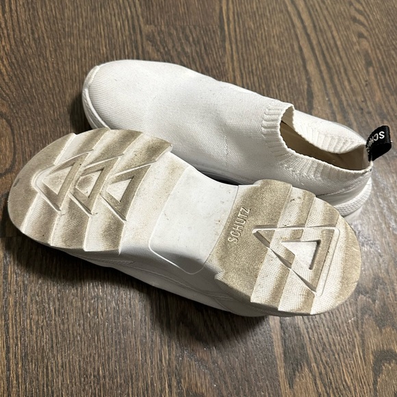 Schutz White Ladies Knit Slip-On Sneaker Size 8 - Picture 4 of 6